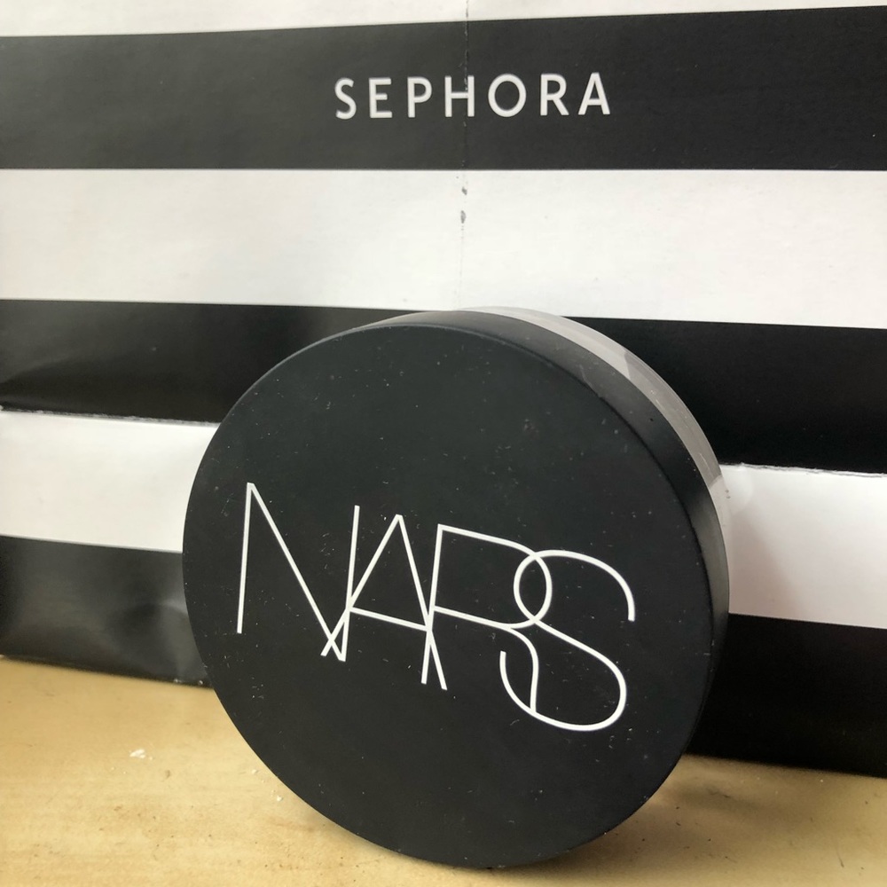 NARS Loose Setting Powder in Translucent
